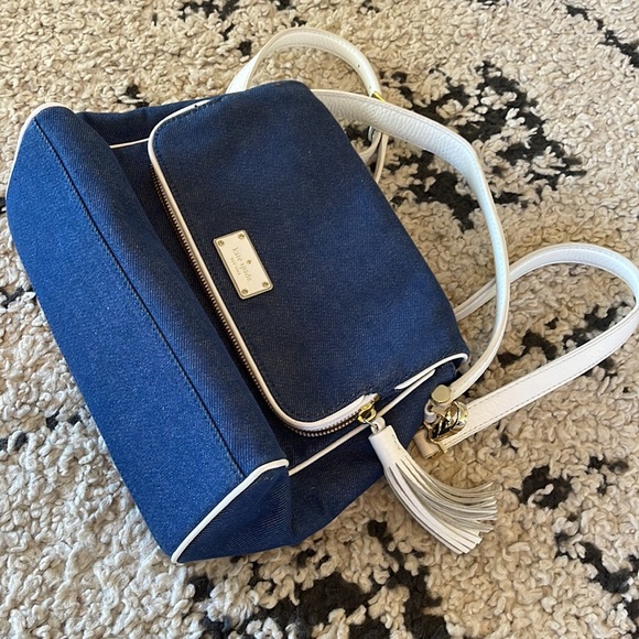 NWOT Kate Spade Denim and white bag 12” x 9” - Picture 4 of 9